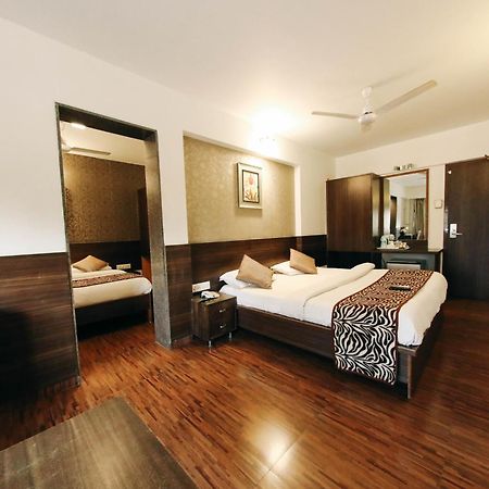 Hotel Maharana Inn Chembur Bombay Esterno foto