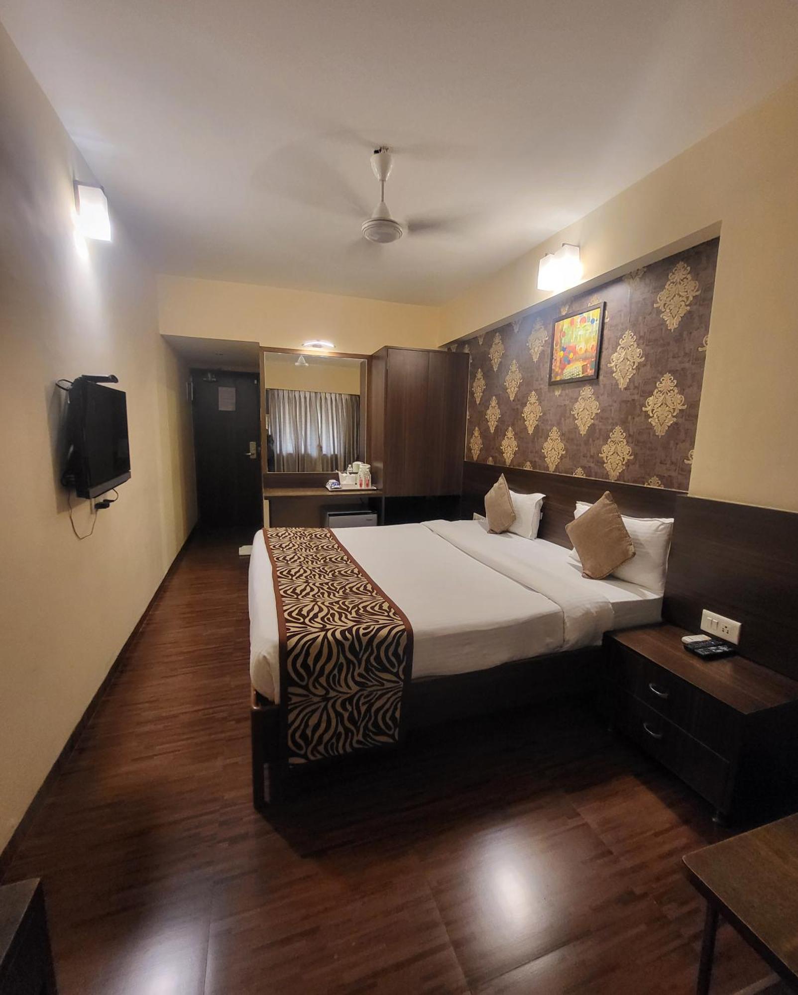 Hotel Maharana Inn Chembur Bombay Esterno foto
