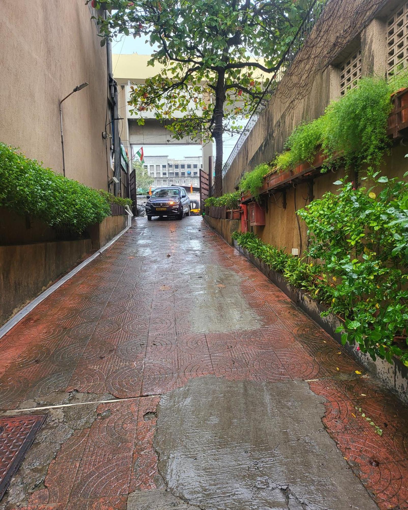 Hotel Maharana Inn Chembur Bombay Esterno foto