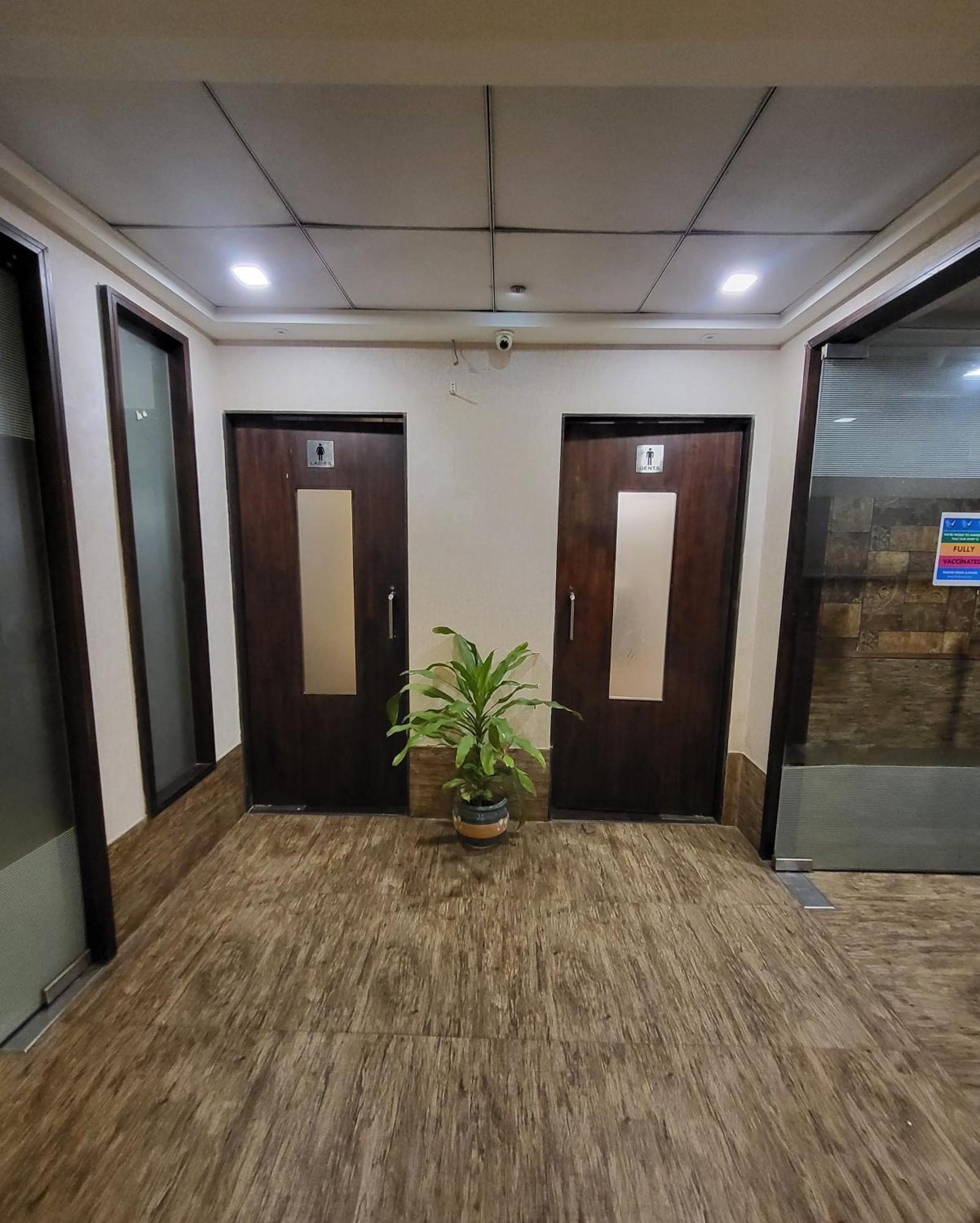 Hotel Maharana Inn Chembur Bombay Esterno foto