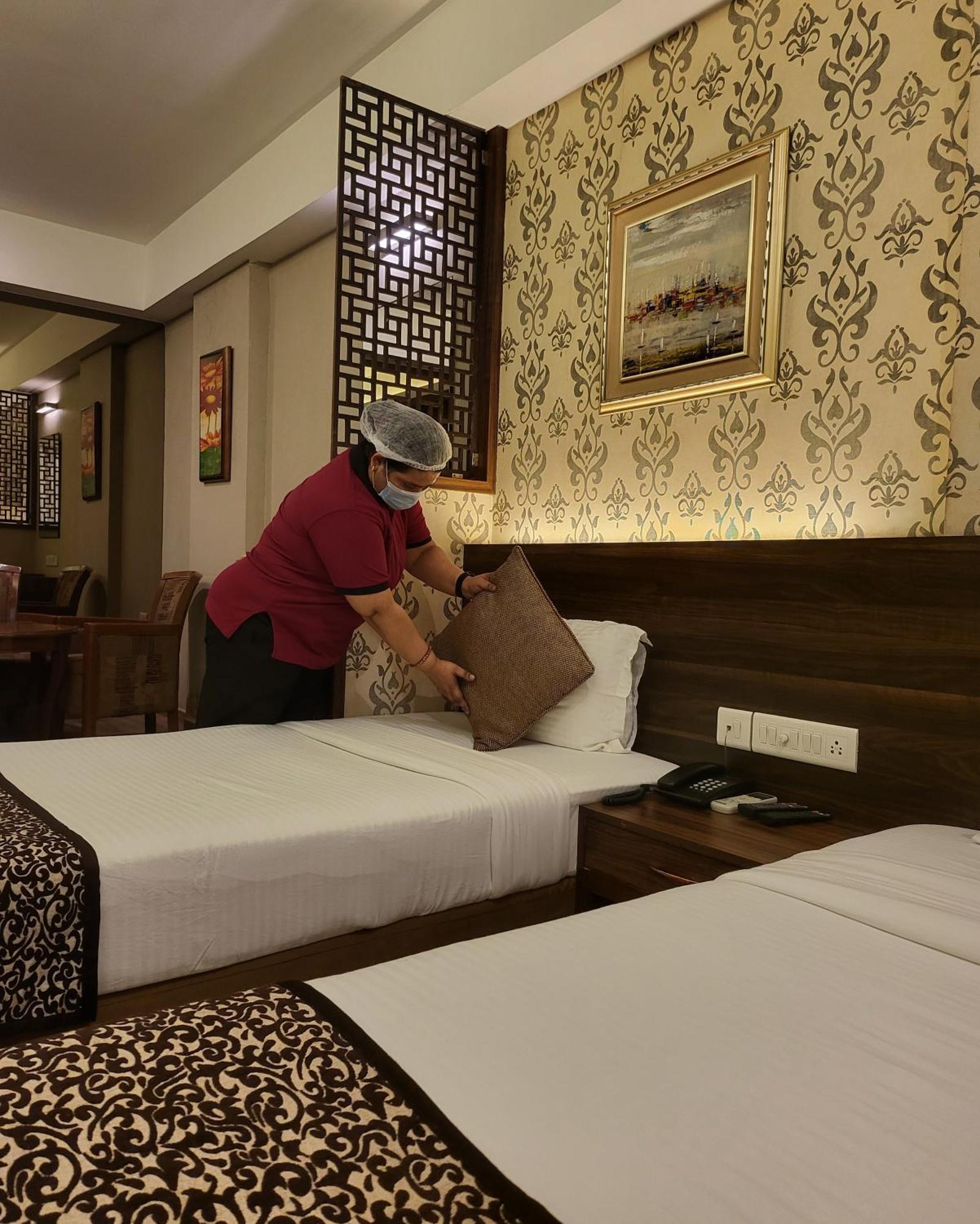 Hotel Maharana Inn Chembur Bombay Esterno foto